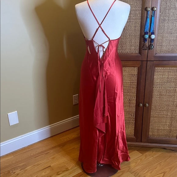 Victoria’s Secret Red Silk Maxi Gown Night Gown SzM - Picture 4 of 9